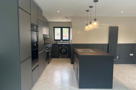 Titch Cottage 02.jpg