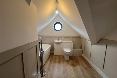 Titch Cottage 15.jpg