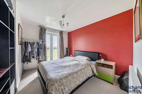 dfcf6496b6d84b69bf36bf10b6e46db8