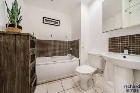 c6f840a1509b40549c037cd6ebba5560