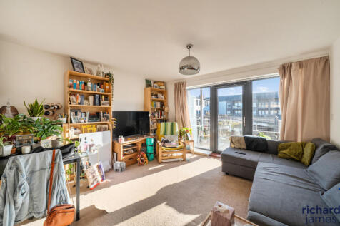 8994fc467d1c4afe8375f085239c09e1