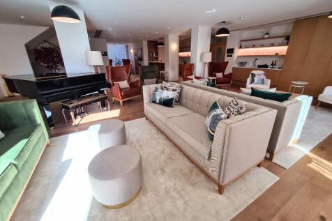 Owners Lounge