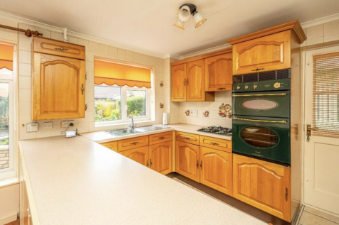 Fitted Kitchen