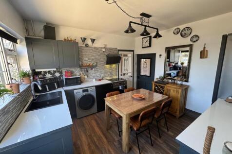 Main Kitchen