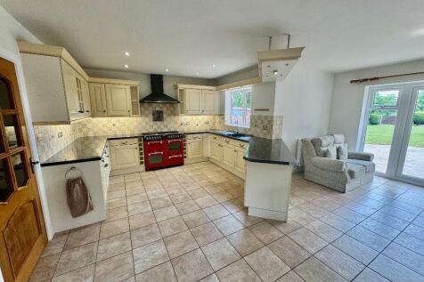 Kitchen/Reception