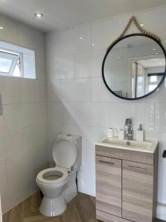 Master Bed Ensuite