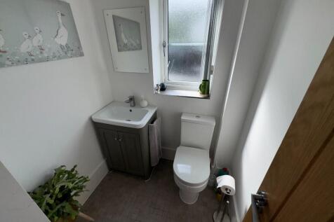 Downstairs WC 