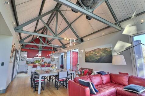 Property Image 8