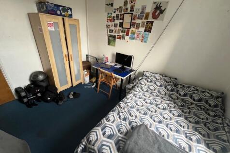 Bedroom 5.jpeg