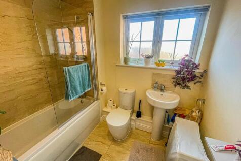 Bathroom.jpg