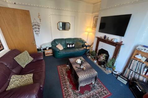 Living room.jpeg