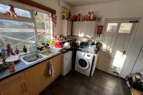 kitchen 2.jpeg