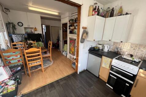 Open plan kitchen.jpeg