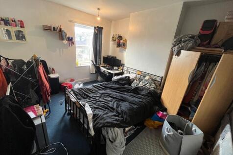 Bedroom 6.jpeg