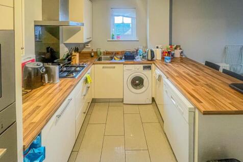 Kitchen (2).jpg