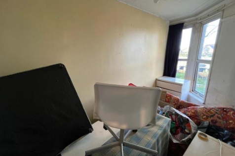 Bedroom 8.png