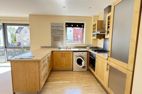 Kitchen 1.jpeg