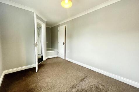 Master Bedroom.jpg