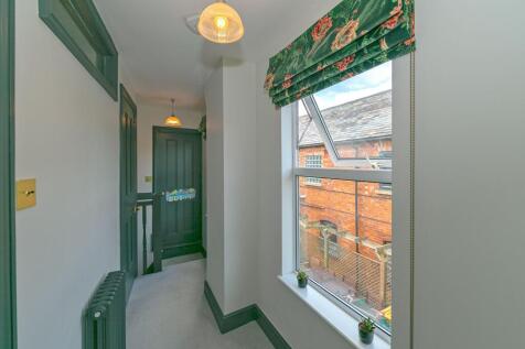 Stairs &amp; First Floor Landing