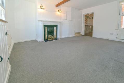 LOUNGE/ DINING ROOM