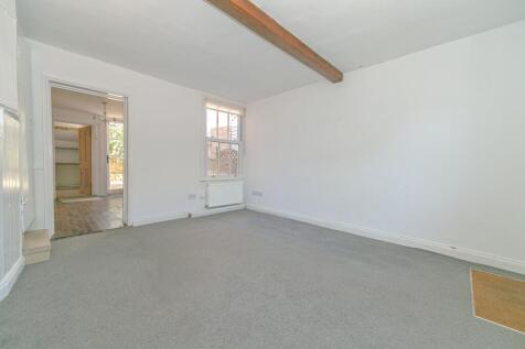 LOUNGE/ DINING ROOM