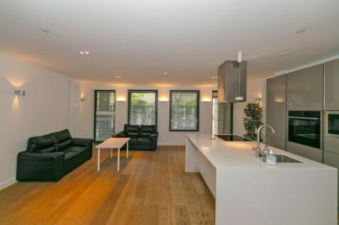 Open Plan Kitchen / Diner / Living Room