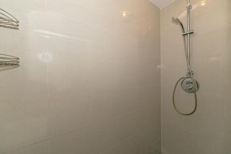 Bedroom 2 Ensuite