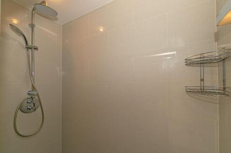Bedroom 1 Ensuite