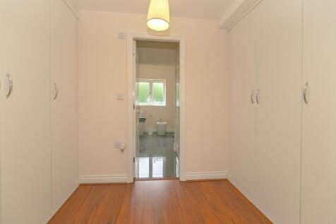 Principal Bedroom &amp; Dressing Area