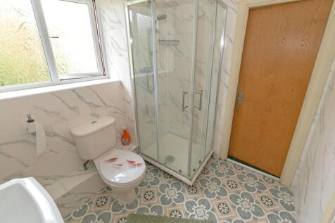 Bedroom 3 En-suite