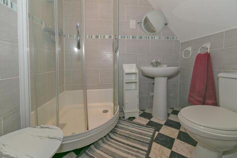 Bedroom 5 En-suite
