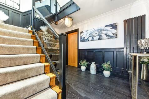 Hallway / Stairs
