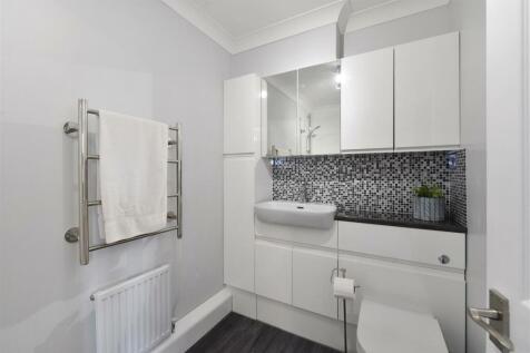 Ensuite Shower Room