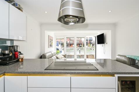Kitchen View to Marina.jpg