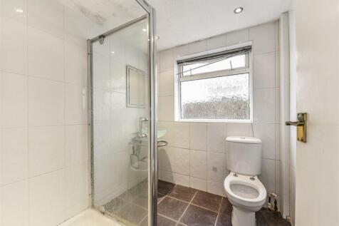 Shower Room.jpg