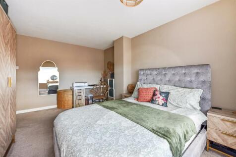 Bedroom One.jpg