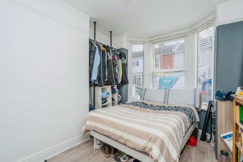 Bedroom.jpg