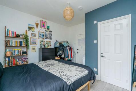 Bedroom 5.jpg