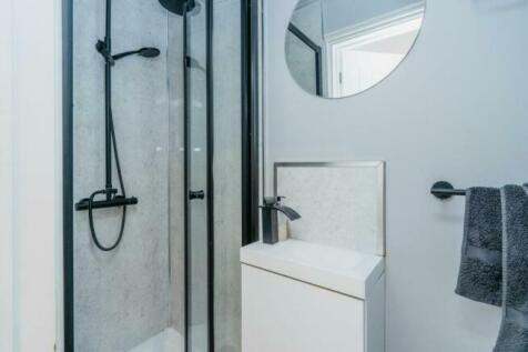 Bathroom.jpeg