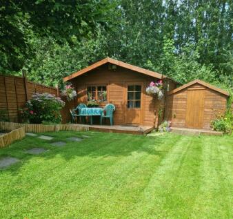 Annex &amp; shed