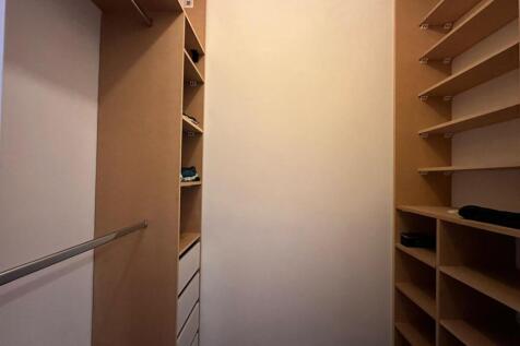 Walk in Wardrobe.jpg