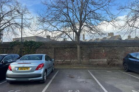 Parking.jpg
