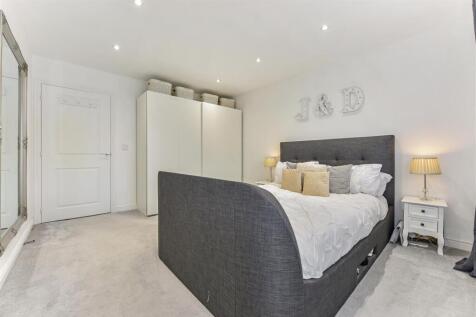 Master Bedroom.jpg