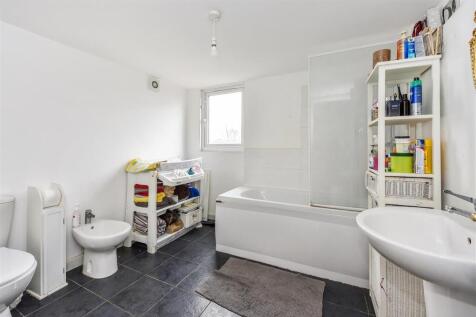 En Suite Bathroom