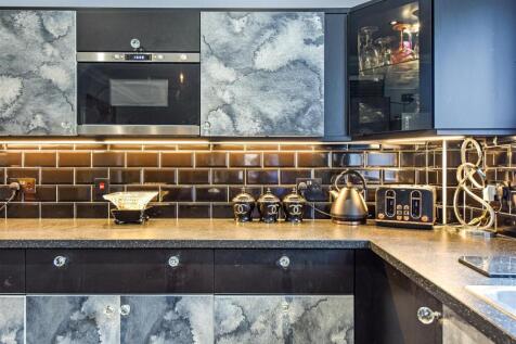 Kitchen Sides.jpg
