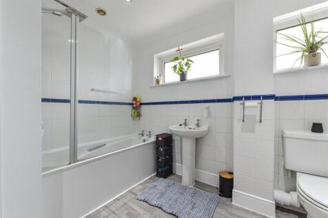 Bathroom.jpg