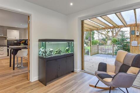 Rear of Lounge.jpg