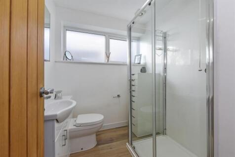 Shower Room.jpg
