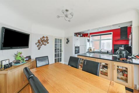 Dining Room/Kitchen