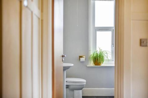 Hall to Bathroom View.jpg